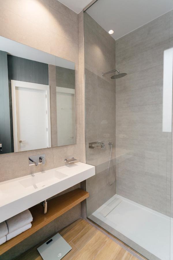 Galmen Apartments Севиля Екстериор снимка