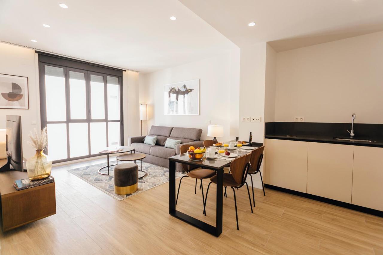 Galmen Apartments Севиля Екстериор снимка